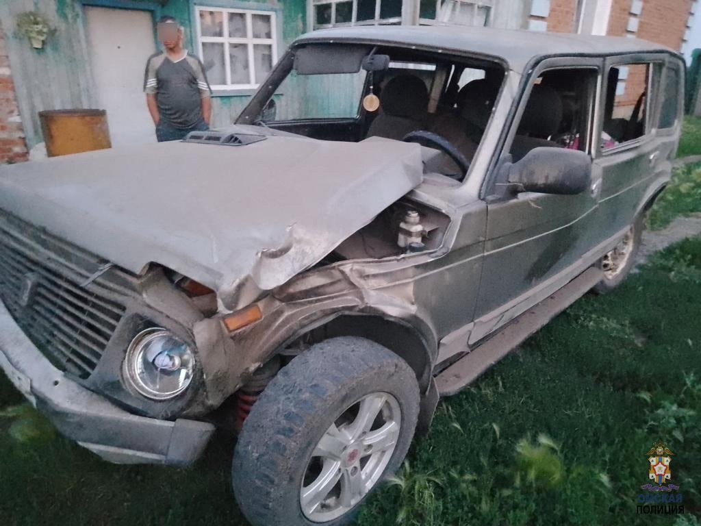 В Омской области опрокинулся автомобиль с четырьмя детьми #Омск #Общество #Сегодня