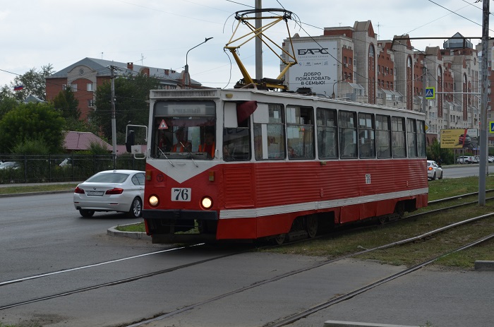 Голову трехлетней омички зажало дверью в трамвае #Новости #Общество #Омск