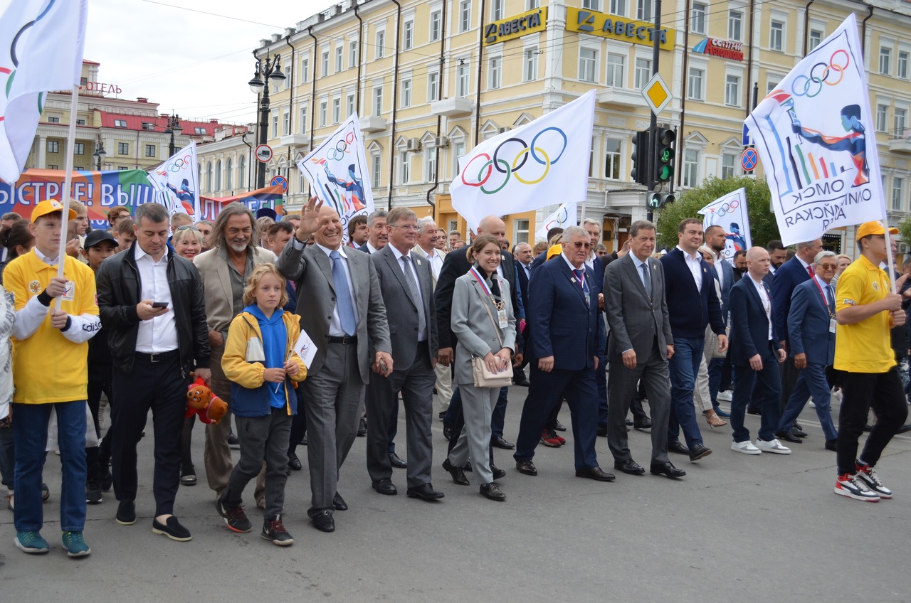 В Омске празднично открыли Аллею олимпийских чемпионов #Новости #Общество #Омск