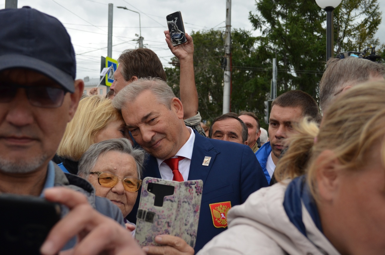 В Омске празднично открыли Аллею олимпийских чемпионов #Новости #Общество #Омск