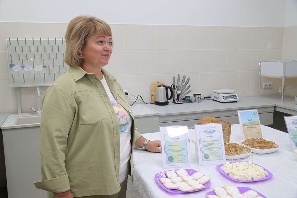 В Омском ГАУ создают йогурты для вечной молодости и пекут хлеб из цветной пшеницы