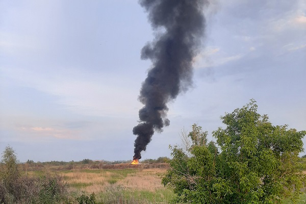В Омске устроили незаконную свалку, которая горит и воняет #Новости #Общество #Омск