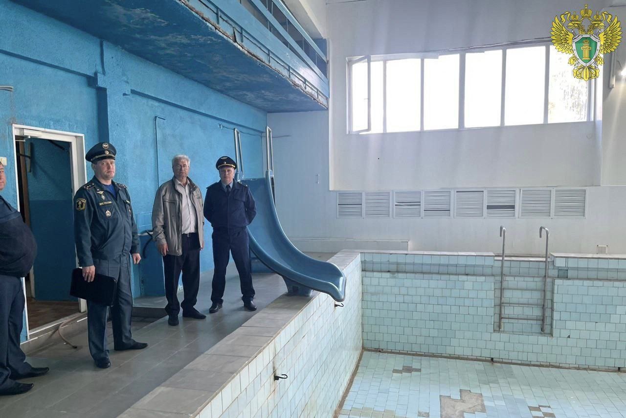 В бассейне на севере Омской области нашли множество нарушений #Омск #Общество #Сегодня