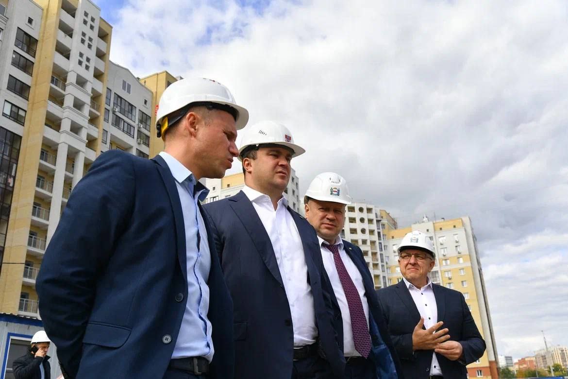 Омским властям не удается ускорить строительство школы в «Серебряном береге» #Омск #Общество #Сегодня