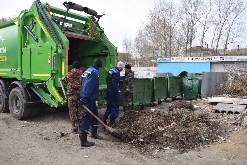 В Омске ищут возчика мусора за 82 млн #Омск #Общество #Сегодня