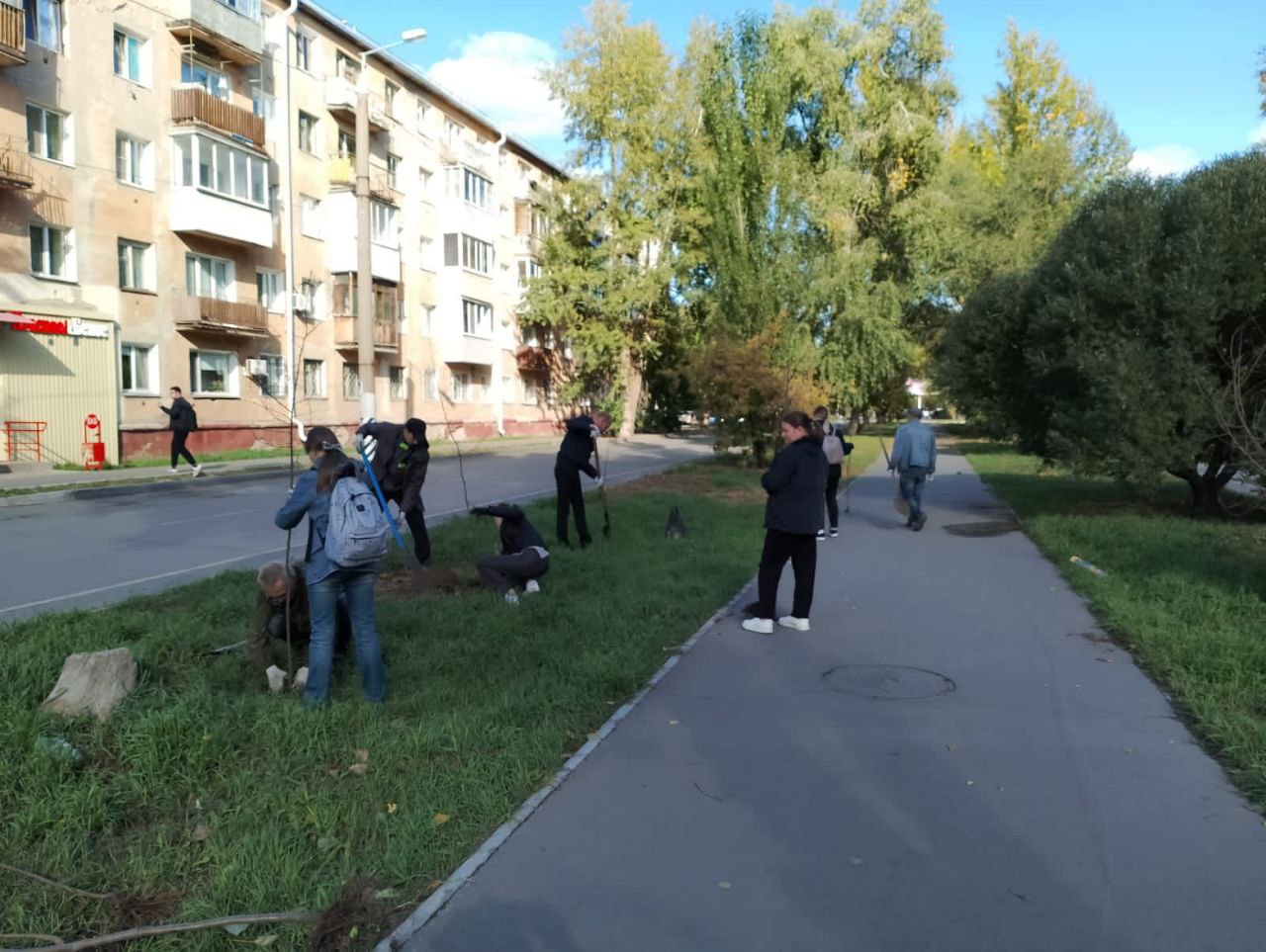 Шелест поблагодарил омичей за участие в уборке города #Новости #Общество #Омск Шелест поблагодарил омичей за участие в уборке города #Новости #Общество #Омск