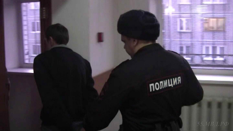 Транспортные полицейские изъяли у омича гашиш #Новости #Общество #Омск