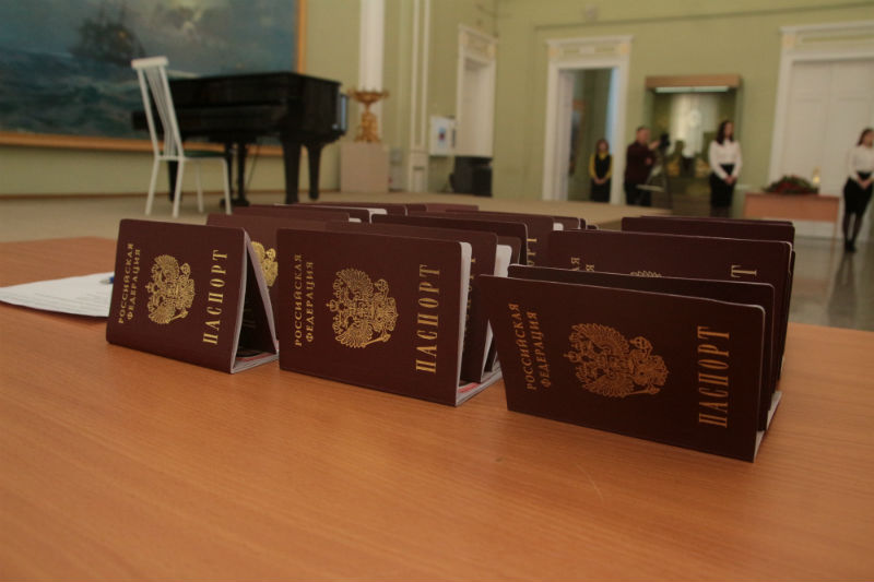 Шелест объяснил, почему экстренно заменил паспорт #Новости #Общество #Омск