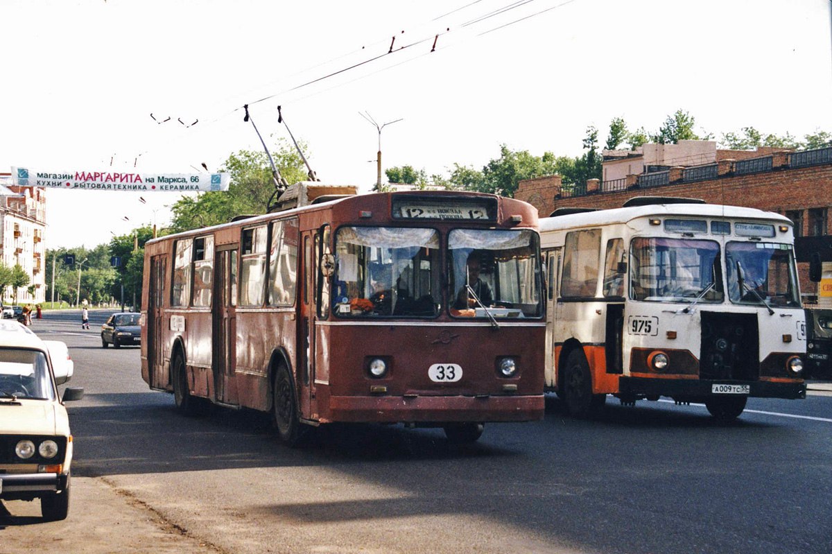 Троллейбус в Омске загнали в депо: кому он так мешает? #Омск #Общество #Сегодня