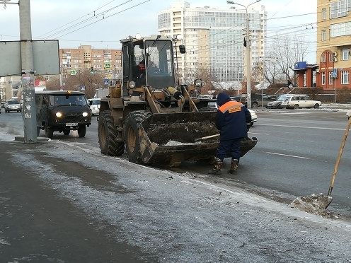 Шелест назвал уборку омских дорог после снегопада успешной #Омск #Общество #Сегодня