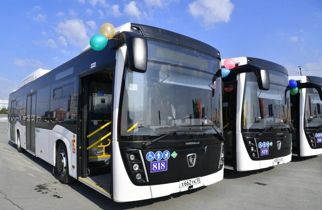 На запуск автобусов № 107 и 108 в Омске потратят больше 9 миллионов