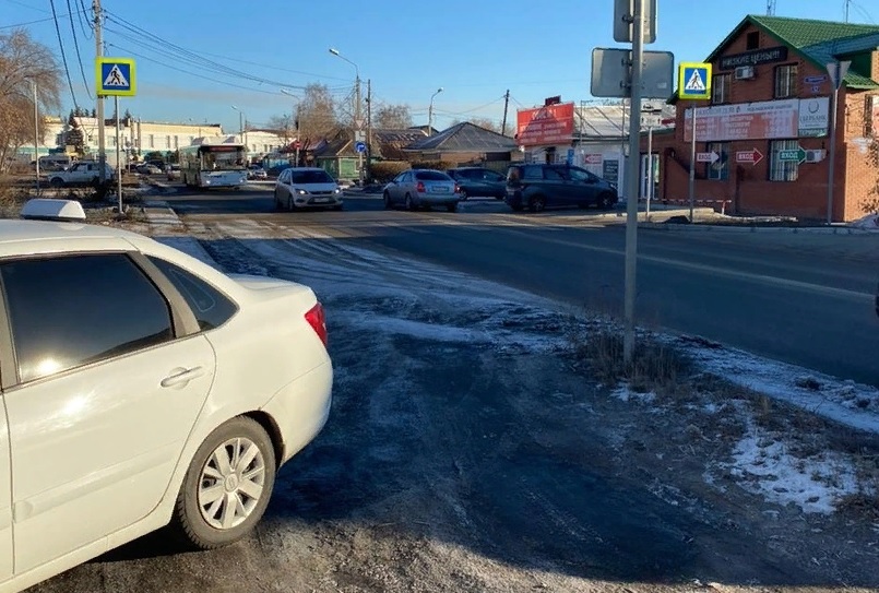 В Омске «Лада» сбила 15-летнюю девочку на «зебре» #Новости #Общество #Омск