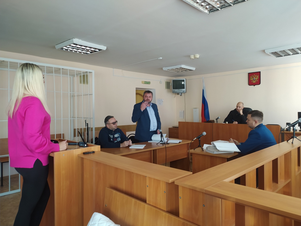 Не могли сесть за руль чужой машины пьяными: суд заслушал потерпевших по делу омского майора Гайдамака #Омск #Общество #Сегодня