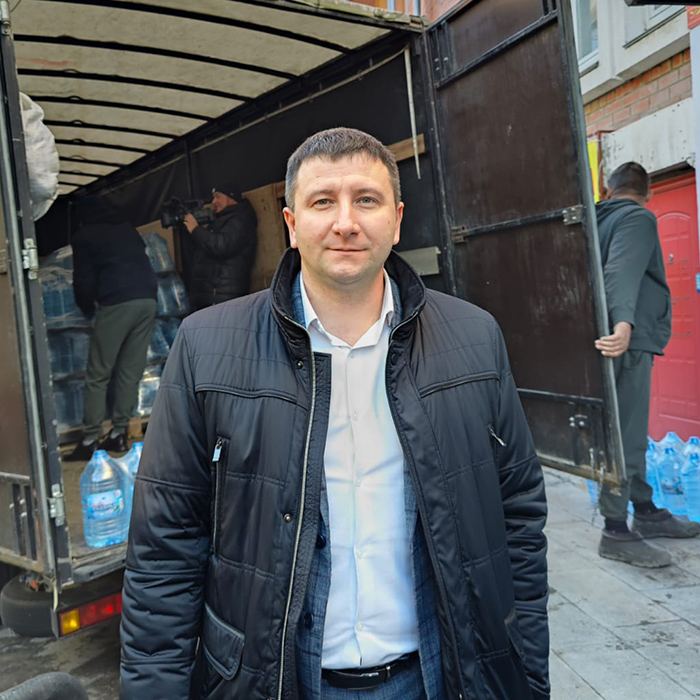«Омскоблводопровод» передал питьевую воду в зону СВО #Омск #Общество #Сегодня «Омскоблводопровод» передал питьевую воду в зону СВО #Омск #Общество #Сегодня