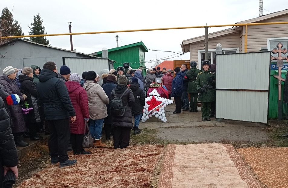 В Омской области простились с отцом четверых детей, погибшим на СВО #Омск #Общество #Сегодня