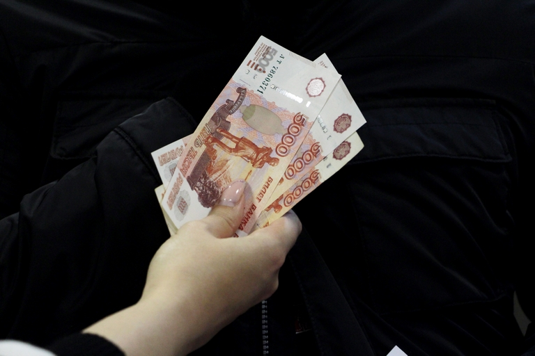 В Омске ищут чиновника на зарплату до 74 тысяч #Новости #Общество #Омск