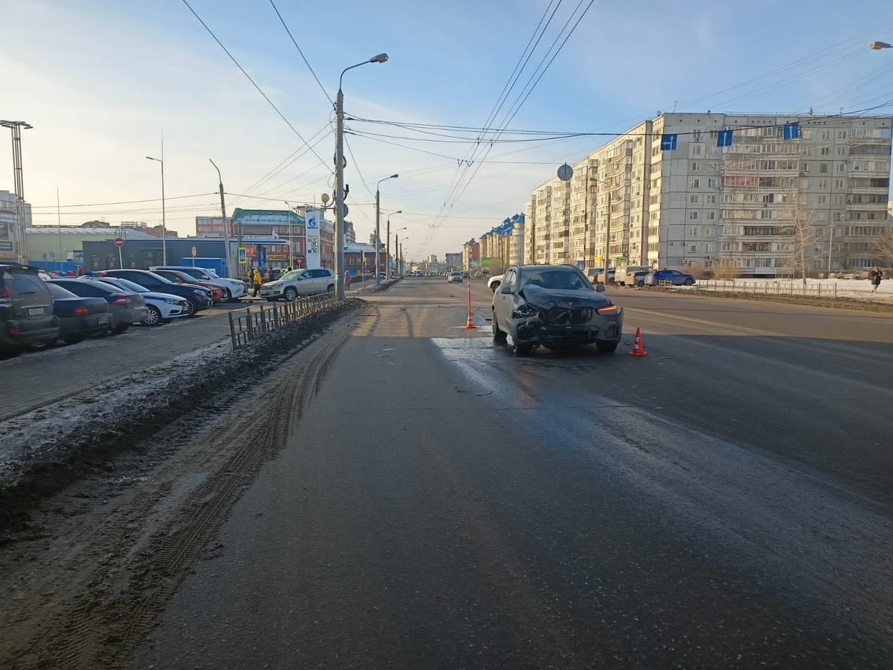 В Омске автоледи на иномарке врезалась в BMW #Омск #Общество #Сегодня