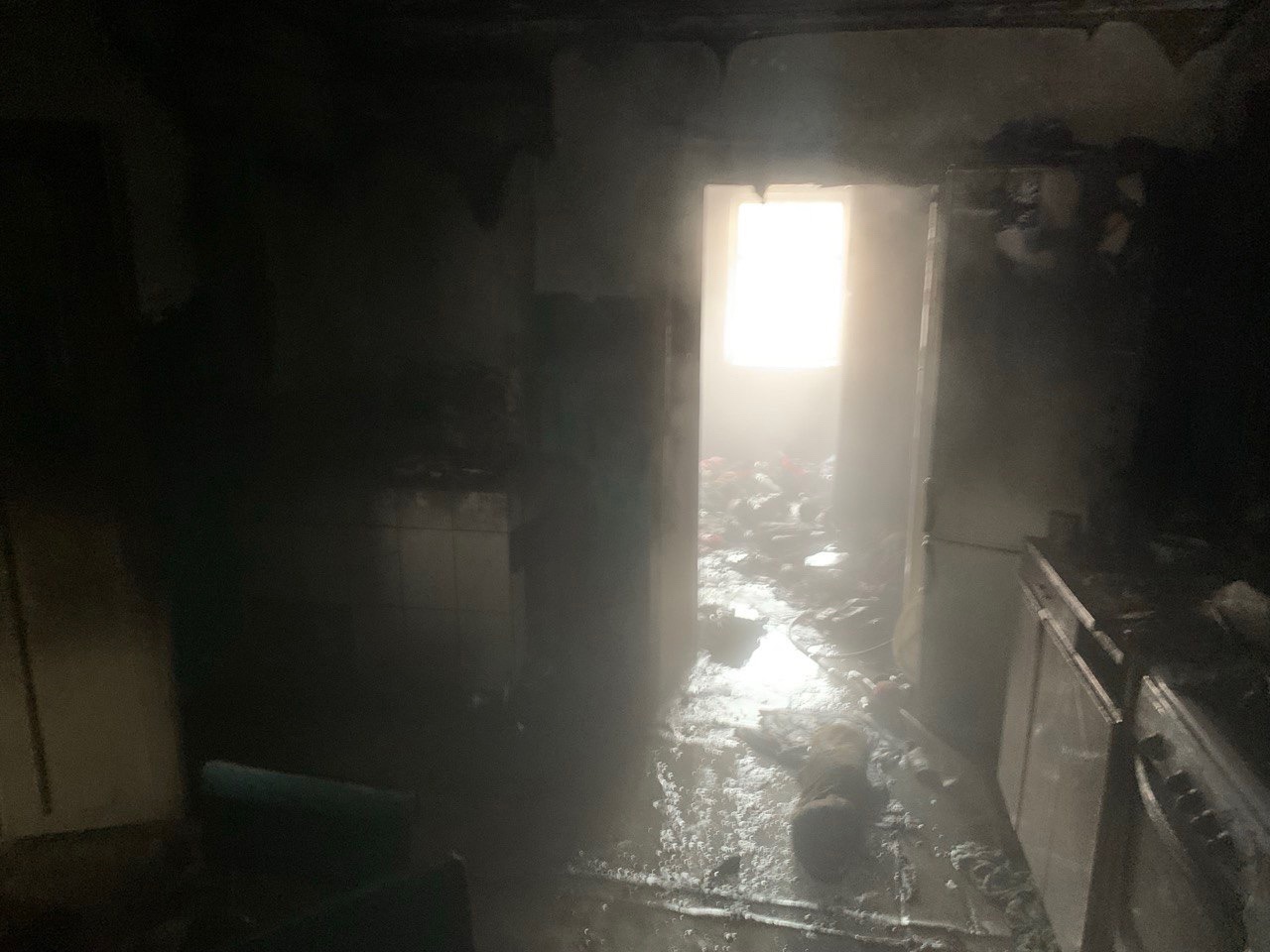 В Омске загорелась квартира, в которой было трое маленьких детей #Омск #Общество #Сегодня