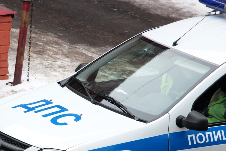 Омич и его пассажир обматерили сотрудников ГИБДД и отправились в СИЗО #Омск #Общество #Сегодня