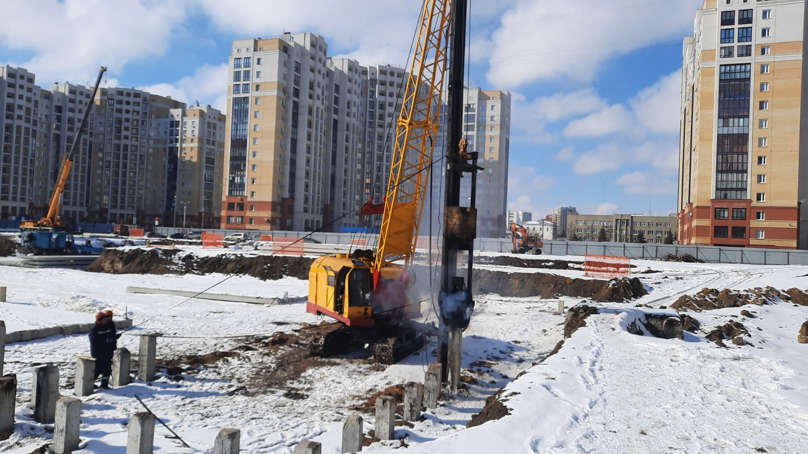 С подрядчиком, который строит школу в Омске, планируют расторгать контракт