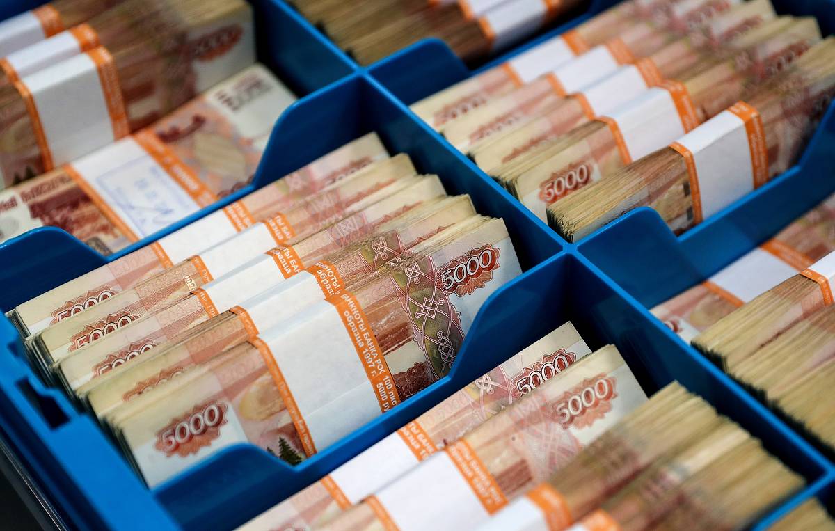 Омская область направила в консолидированный бюджет РФ 280 млрд налогов