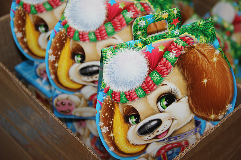 Для детей в Омской области приобрели 50 тысяч новогодних подарков #Омск #Общество #Сегодня
